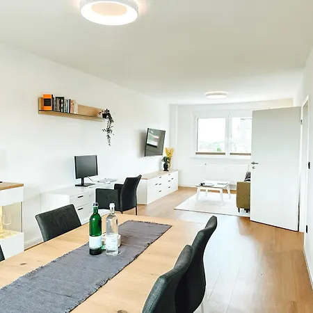 Charmante In Der Naehe Von Neubrandenburg Appartamento